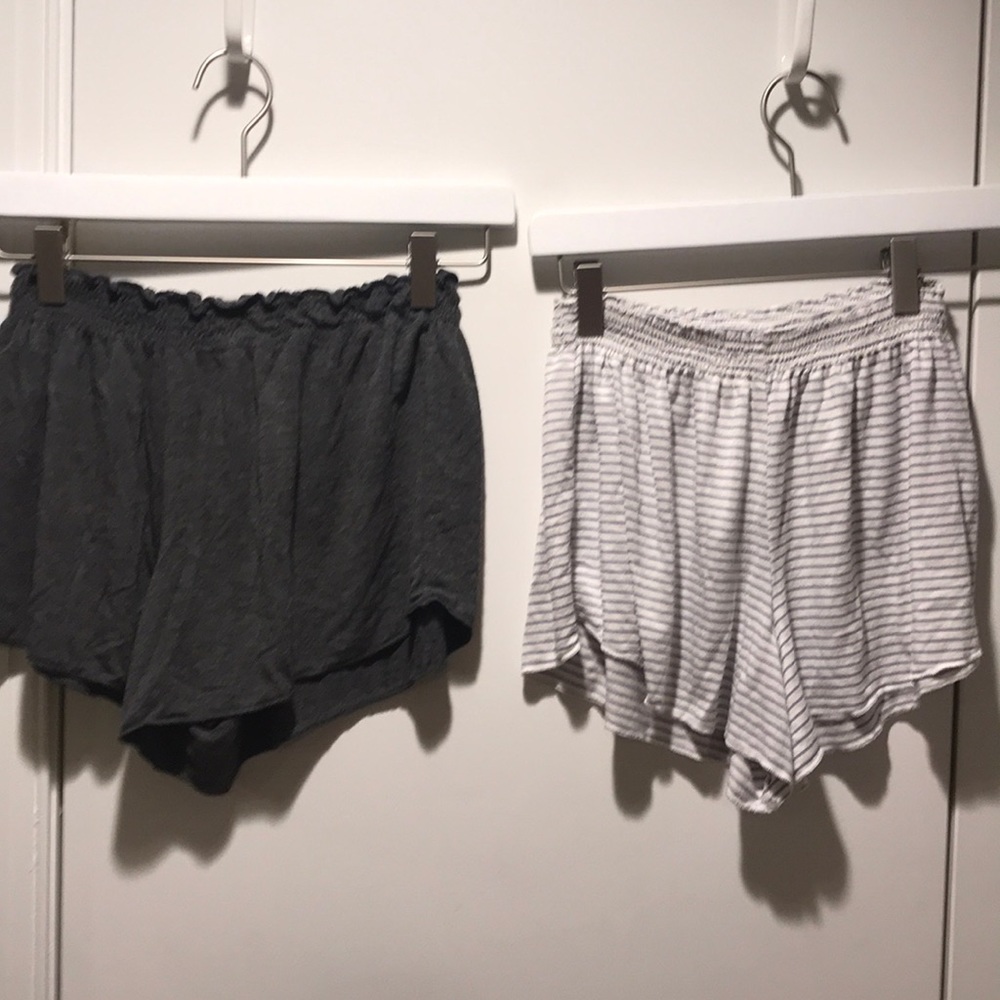 Brandi Melville shorts-set of 2